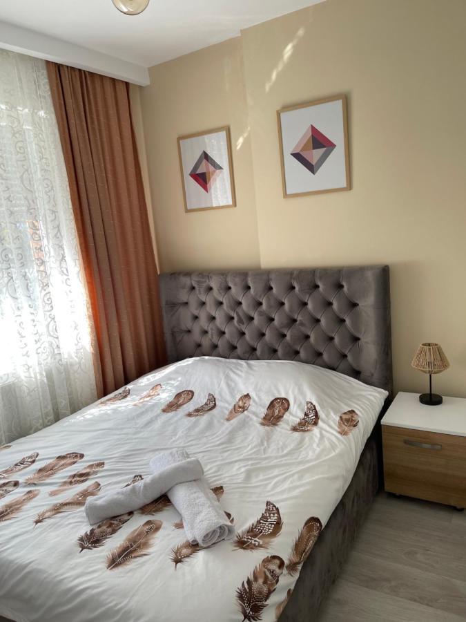 Apartment In Pristina Exterior foto